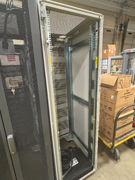 Server Cabinets photo 7