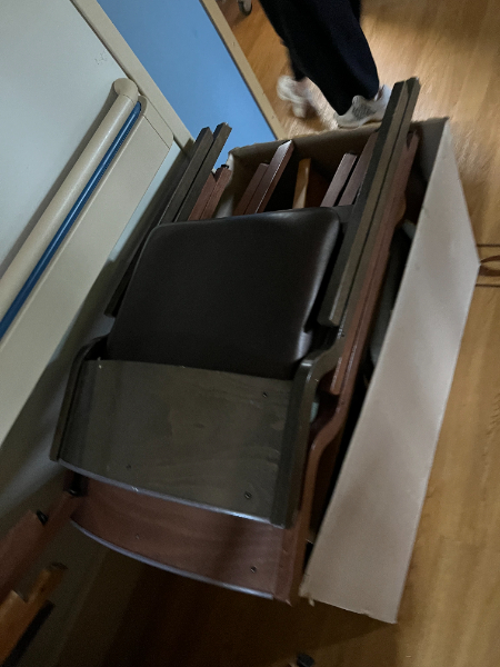 Wooden Folding Chairs photo 2