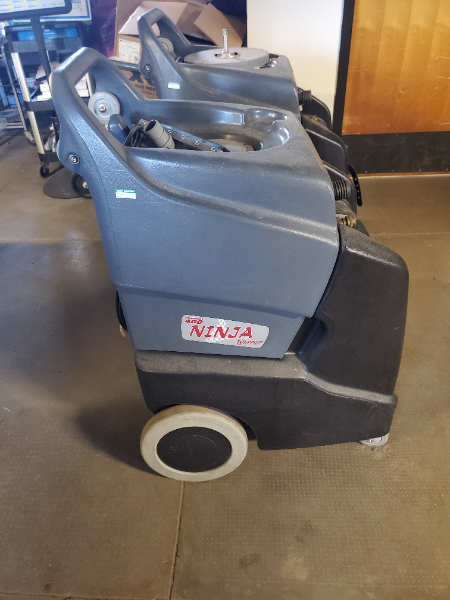 Century 400 Portable Carpet Extractor photo 2