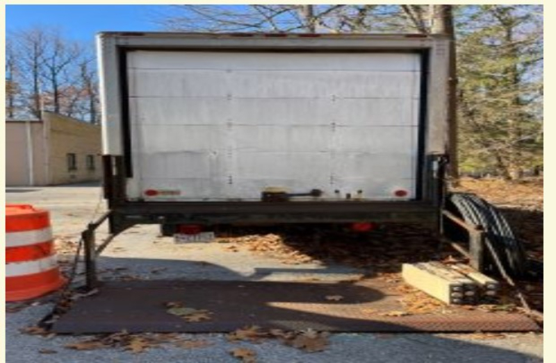 1995 Ford F350 photo 2