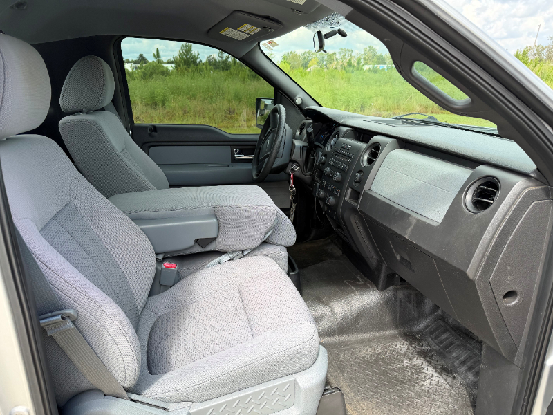 2014 Ford F150 4X4 photo 5