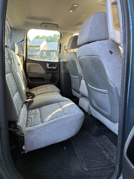 2015 Chevrolet Silverado 2500HD 4WD Double Cab 4 DR photo 6