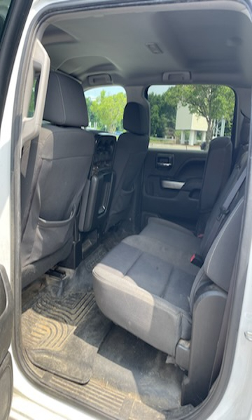 2017 Chevrolet Silverado 1500 4WD Crew Cab 4 DR photo 5