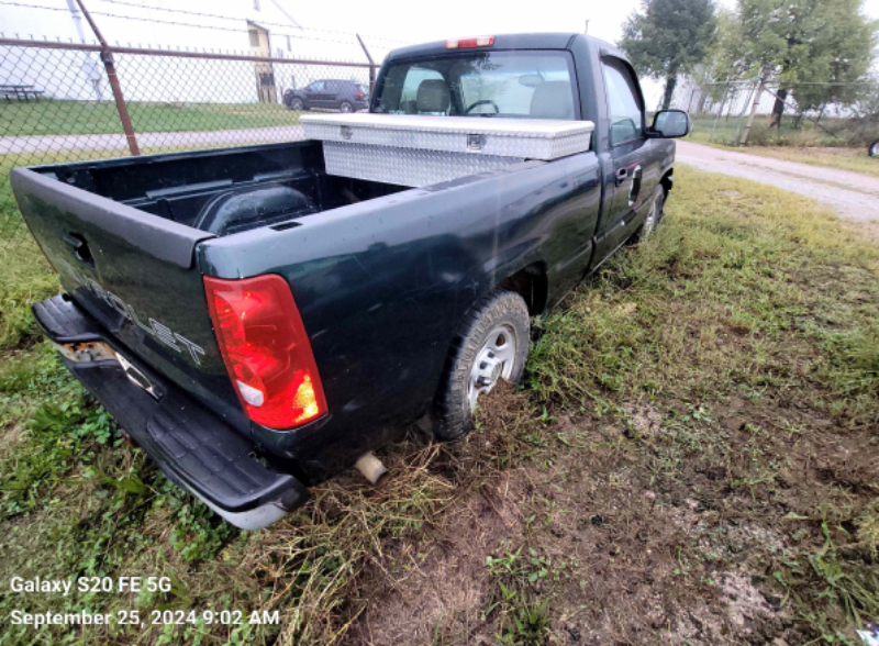 2003 Chevrolet 1500 Silverado photo 3