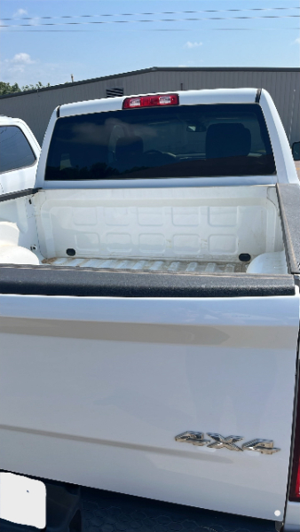 2020 Ram 1500 (white) photo 5