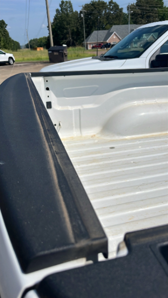 2020 Ram 1500 (white) photo 7