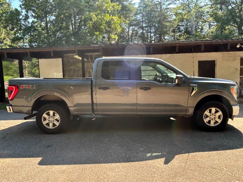 2021 Ford F150 Supercrew Cab XLT 4X4 photo 2