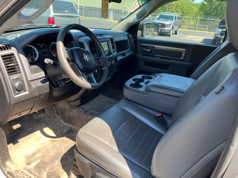 2019 Ram 1500 photo 3