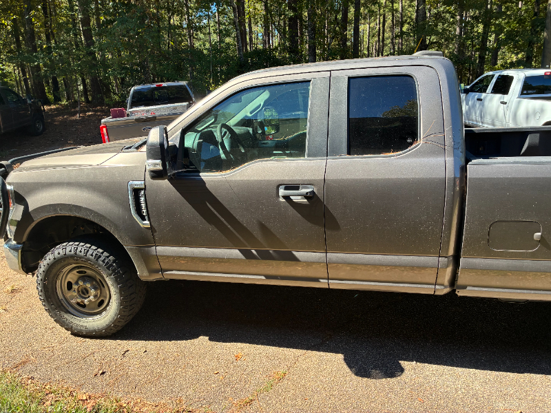 2020 Ford F250 Super Duty Super Cab photo 2