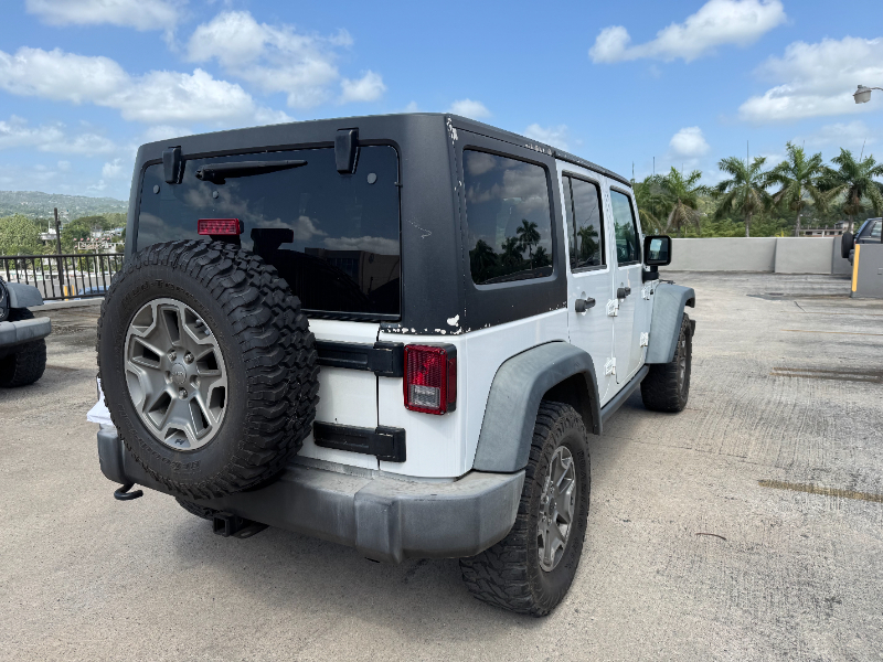 2015 Jeep Wrangler photo 4