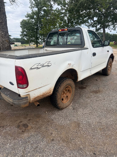 2003 Ford F150 photo 5
