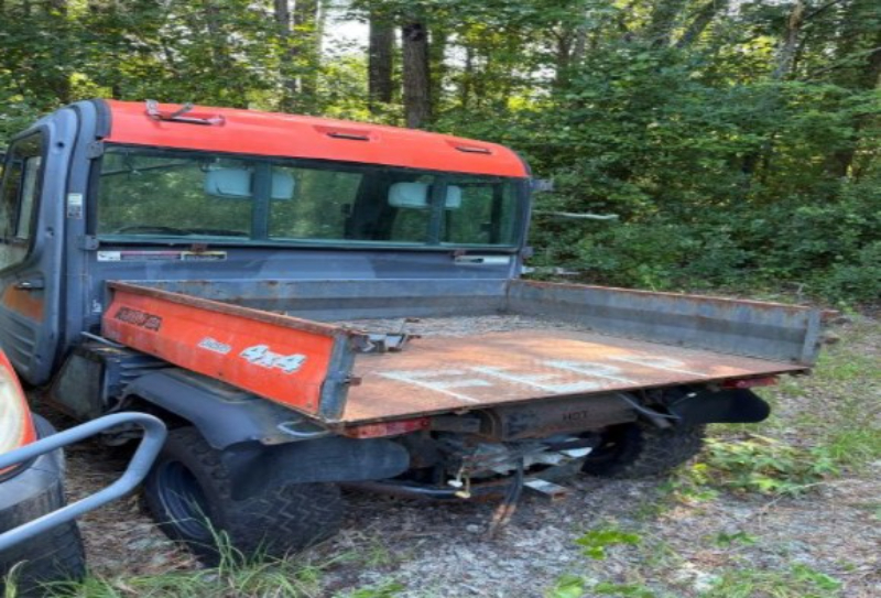 Kubota utility vehicle photo 2