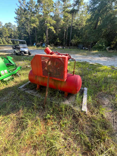 Air Compressor photo 3
