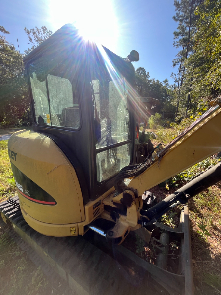 Caterpillar 303C photo 4