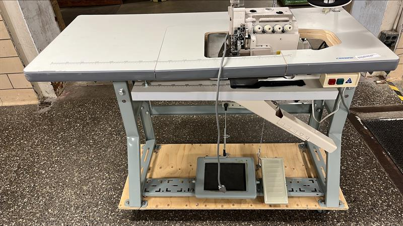 Consew 695EX Sewing Machine photo 3