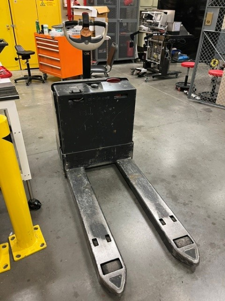 Electric Pallet Jack photo 3