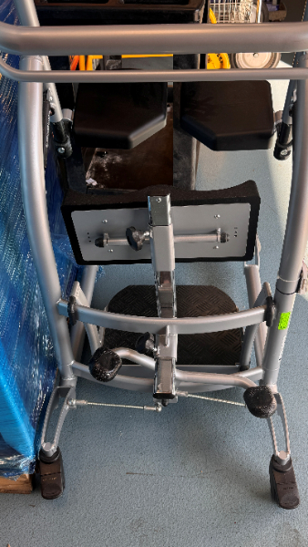 Quickmove Sit-to-stand photo 2