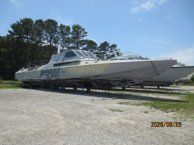 1997 82 Foot Non Standard Boat photo 5