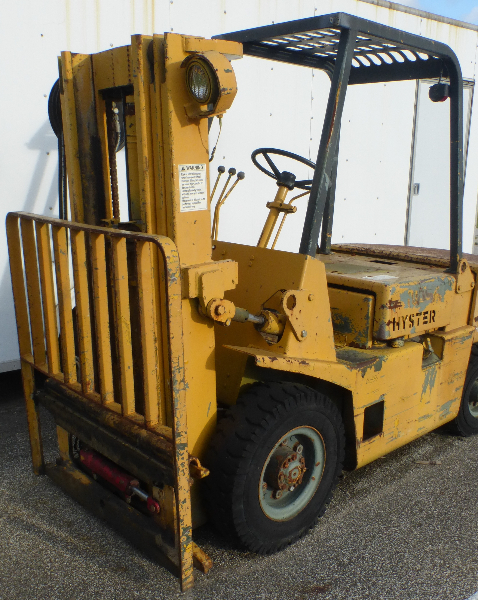 Forklift photo 2