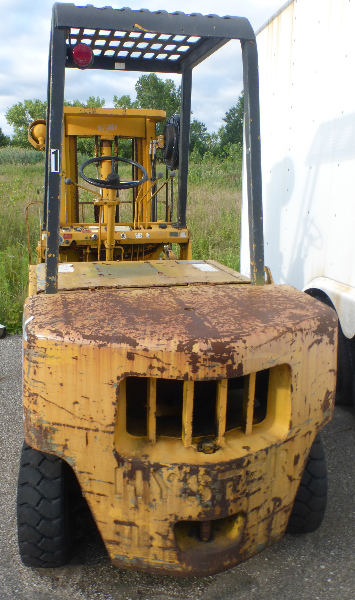 Forklift photo 3