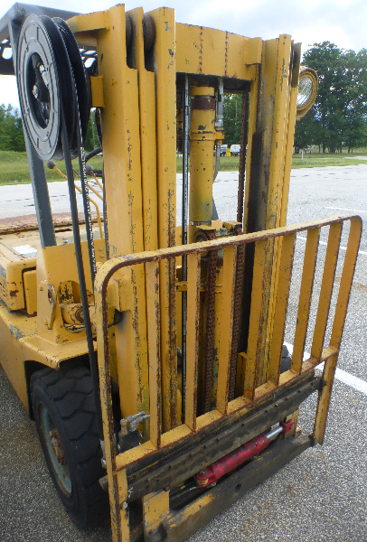 Forklift photo 4