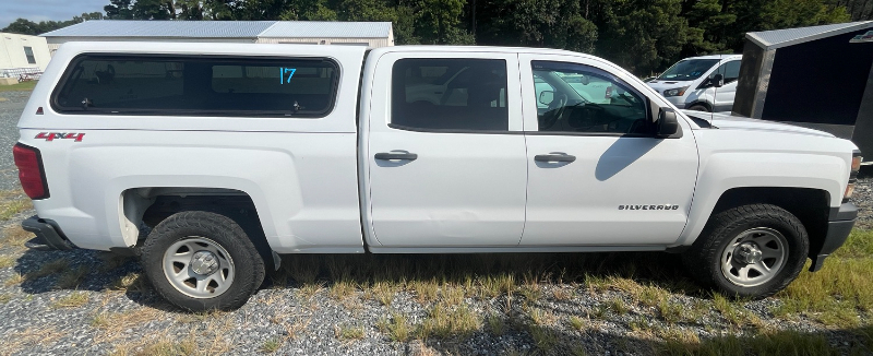 2015 Chevrolet Silverado photo 4