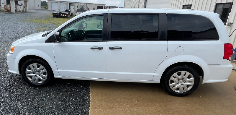2019 Dodge Grand Caravan photo 3