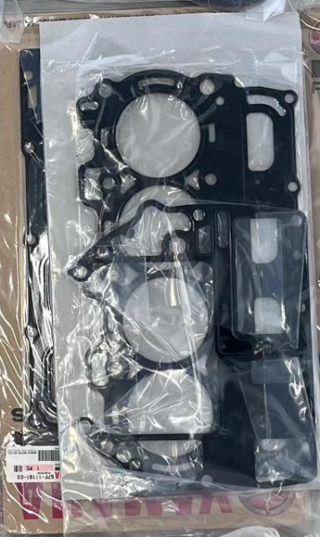 Outboards Motors - Cylinder Head and Power Head Lot photo 3