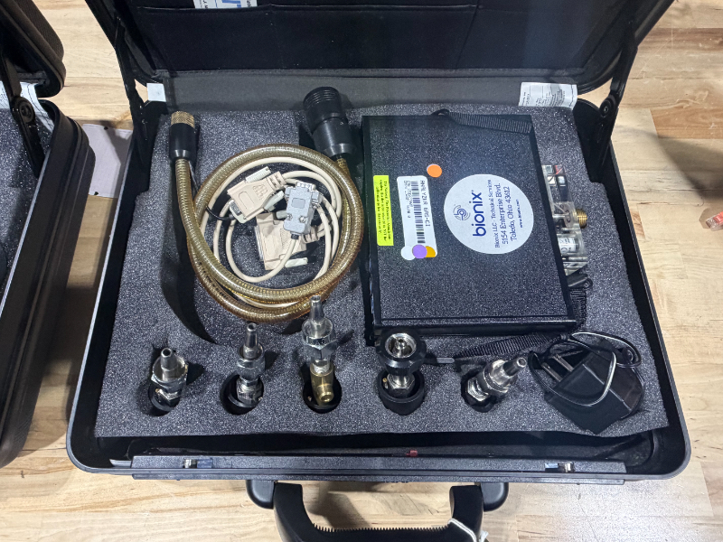 2 G250 Gas Outlet Analyzers photo 2