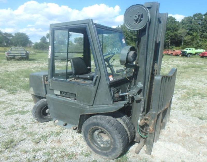 Forklift photo 3