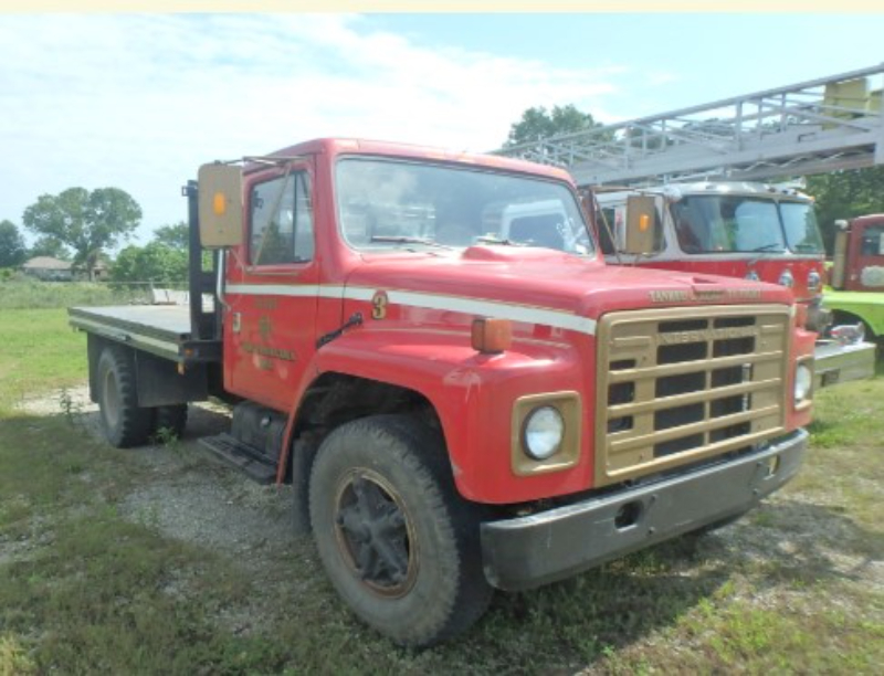 1984 International Flatbed Truck photo 4
