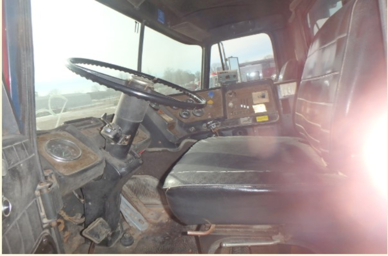 1978 GMC Cab Over Truck photo 5