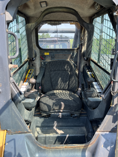John Deer Compact Track Loader photo 5