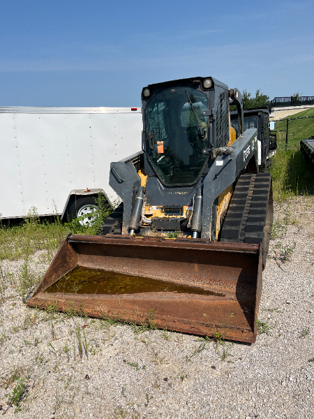 John Deer Compact Track Loader photo 7