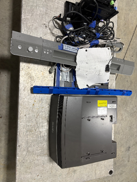 Smart Board 885 with UX80 Projector photo 2