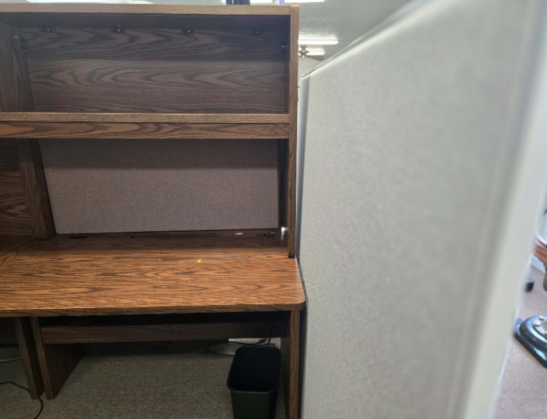 Desk w/ Hutch photo 2