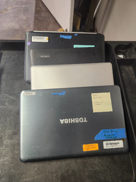 Laptop Computers photo 2