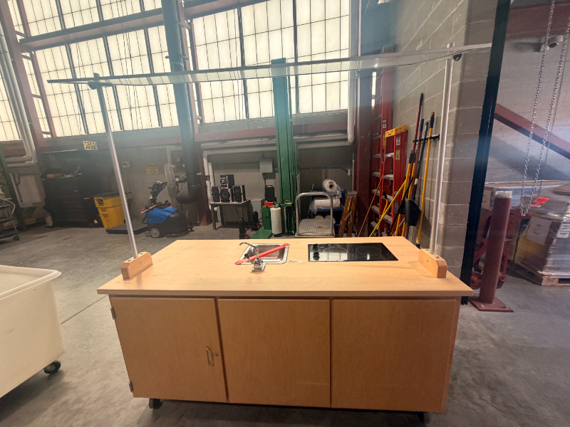 Mobile Demonstration Table with Range and Sink photo 3