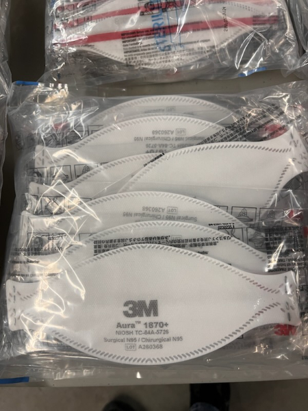 160 3M Aura 1870 Healthcare Particulate Respirator and Surgical Masks photo 3