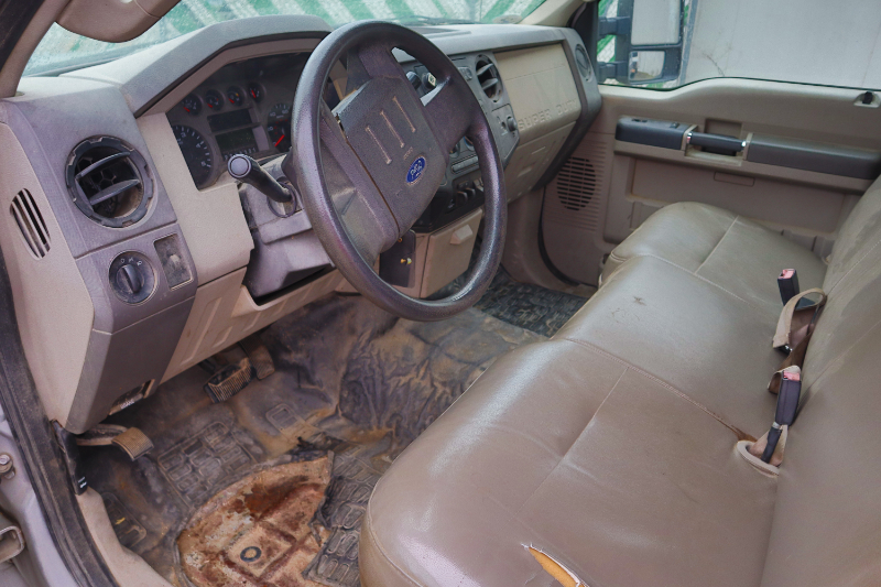 2008 Ford F-350 Super Duty DRW 2WD SuperCab Pickup photo 7