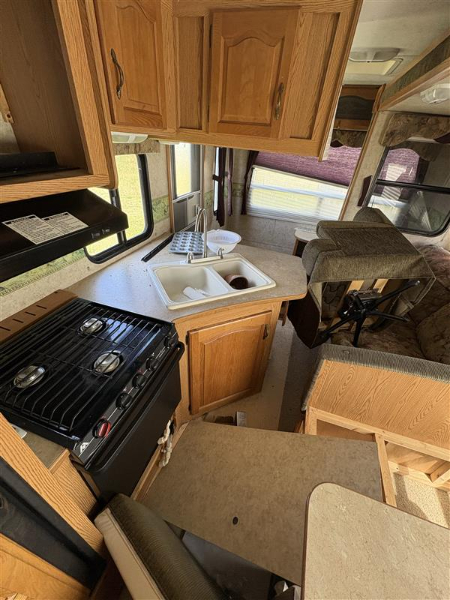 2005 Keystone RV photo 6