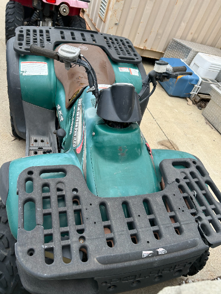 2000 Polaris Magnum 325 photo 4