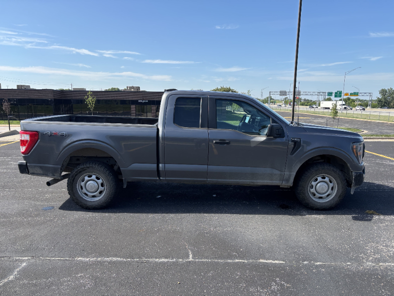 2023 Ford F150 4X4 Truck photo 2