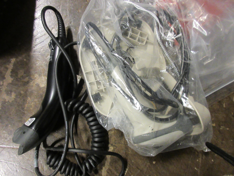 Laboratory Equipment Lot photo 3