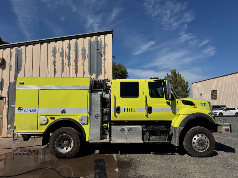 2009 International WorkStar 7400 photo 2