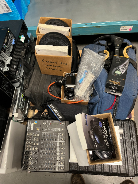 Misc. Electronic Equipment photo 7