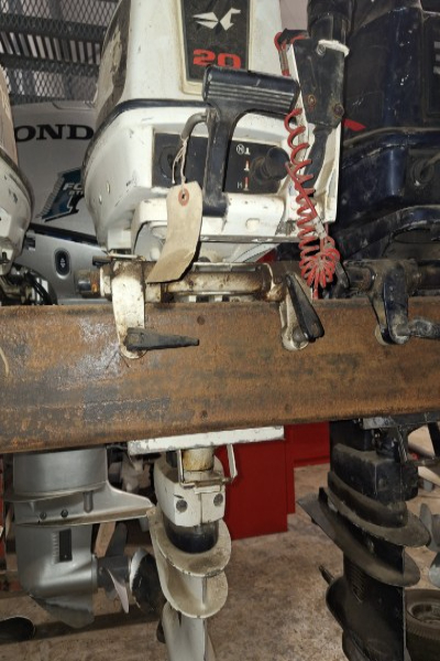 Johnson 20hp 2 Stroke Long Shaft Outboard Motors ( 2 EA) photo 3