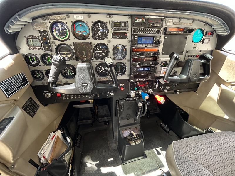 1999 Cessna T206H, SN: T20608026 (N2370X) photo 4