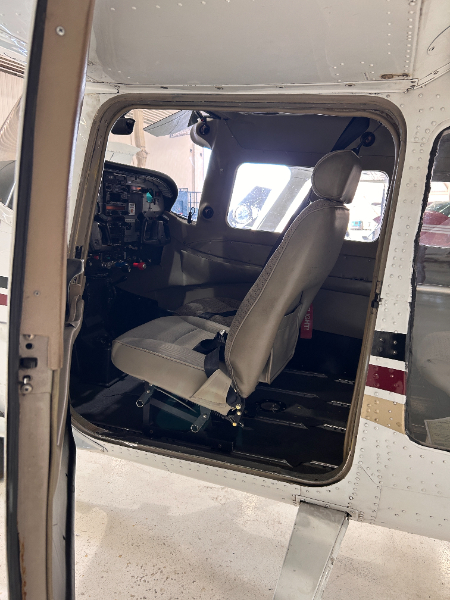 1999 Cessna T206H, SN: T20608026 (N2370X) photo 3